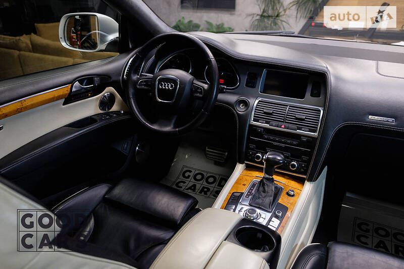 Позашляховик / Кросовер Audi Q7 2009 в Одесі