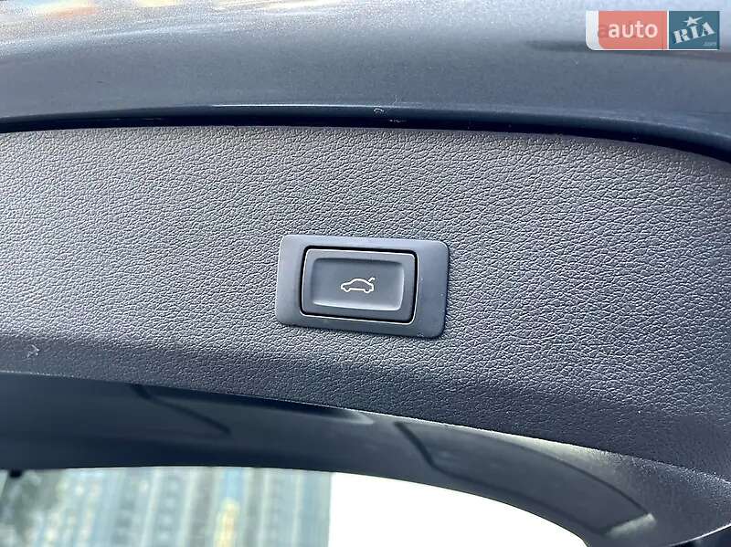 Позашляховик / Кросовер Audi Q7 2014 в Черкасах