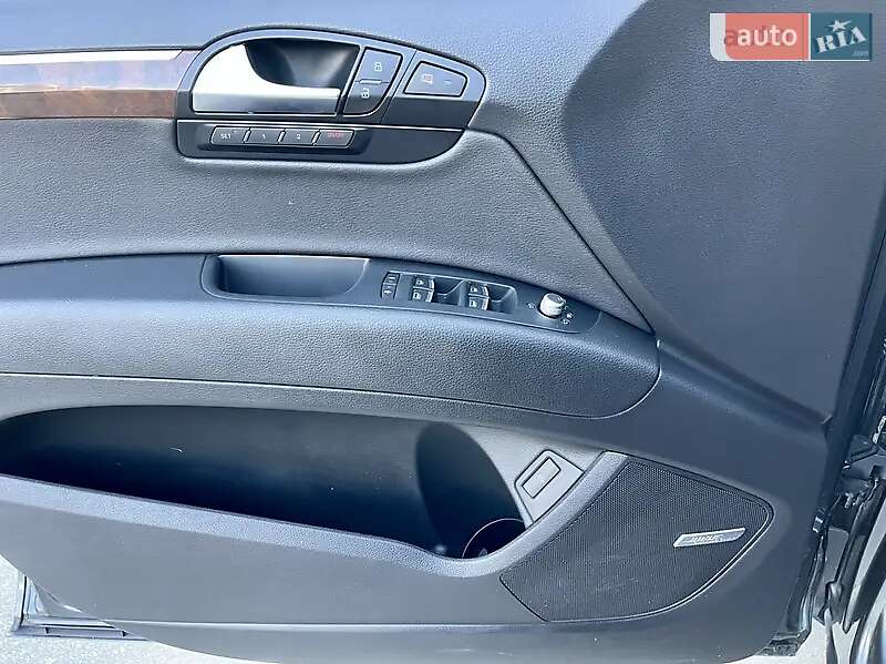 Позашляховик / Кросовер Audi Q7 2014 в Черкасах
