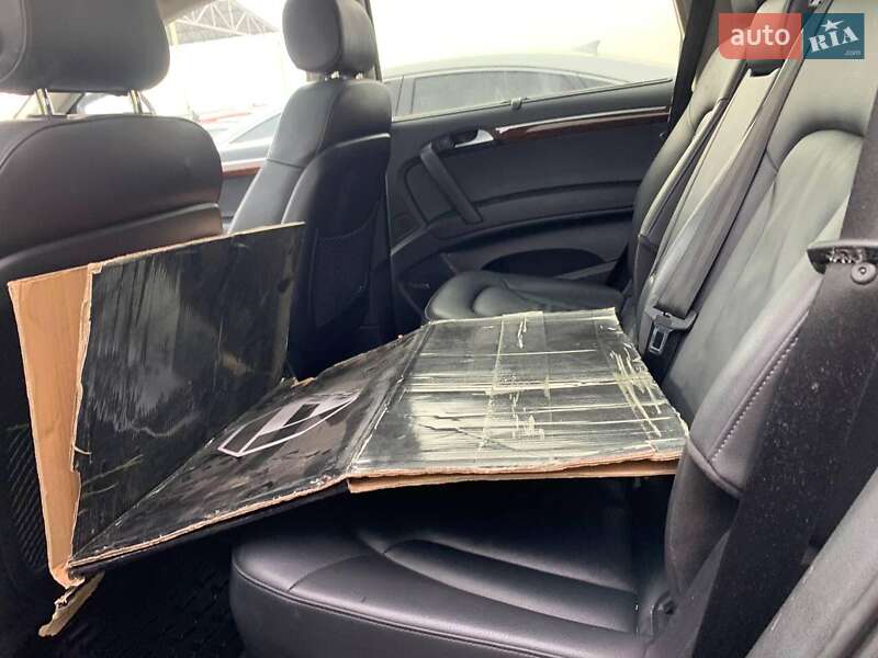Позашляховик / Кросовер Audi Q7 2015 в Черкасах