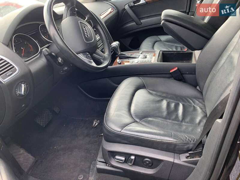 Позашляховик / Кросовер Audi Q7 2015 в Черкасах