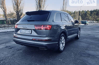 Внедорожник / Кроссовер Audi Q7 2016 в Кривом Роге