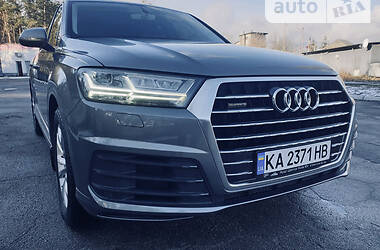 Внедорожник / Кроссовер Audi Q7 2016 в Кривом Роге