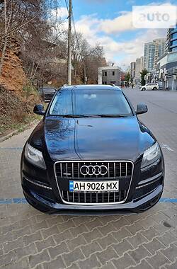 Внедорожник / Кроссовер Audi Q7 2011 в Одессе