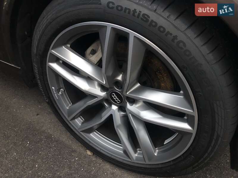 Внедорожник / Кроссовер Audi Q7 2017 в Кременчуге