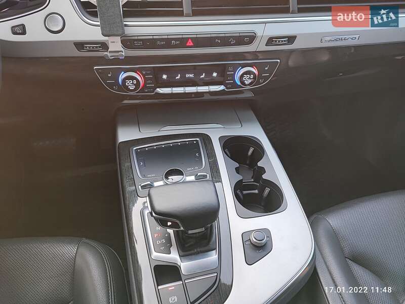 Позашляховик / Кросовер Audi Q7 2018 в Одесі
