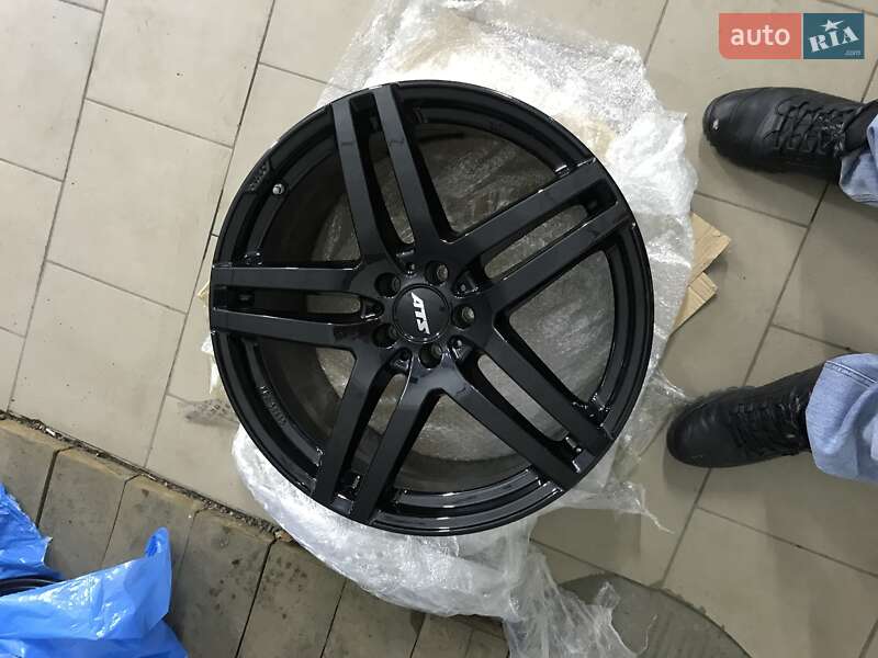Внедорожник / Кроссовер Audi Q7 2017 в Кременчуге
