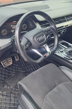 Внедорожник / Кроссовер Audi Q7 2015 в Виннице