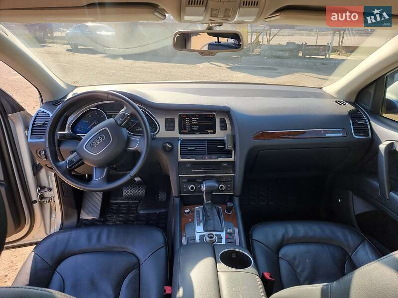 Позашляховик / Кросовер Audi Q7 2011 в Одесі