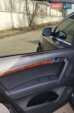 Позашляховик / Кросовер Audi Q7 2014 в Києві
