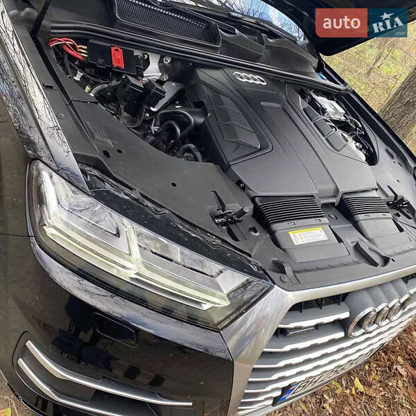 Внедорожник / Кроссовер Audi Q7 2019 в Одессе