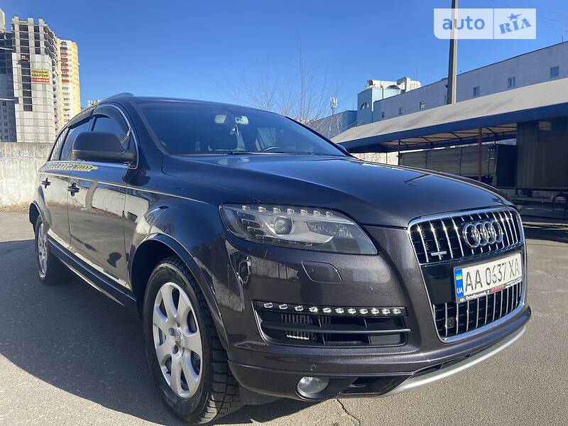 Універсал Audi Q7 2011 в Києві