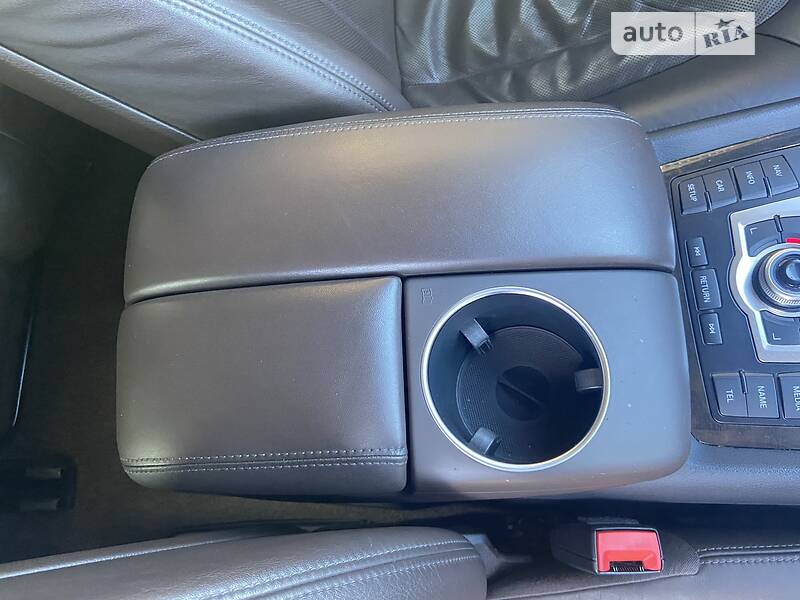 Універсал Audi Q7 2011 в Києві