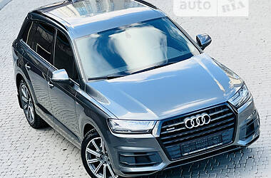 Внедорожник / Кроссовер Audi Q7 2015 в Одессе