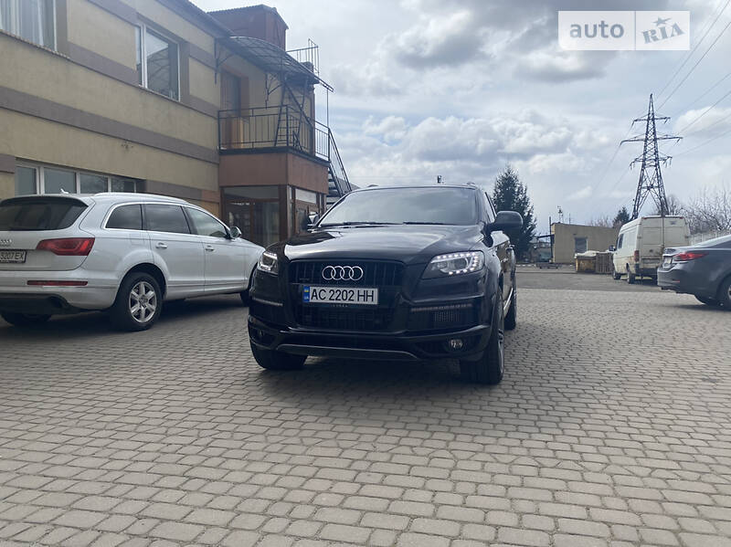 Внедорожник / Кроссовер Audi Q7 2011 в Луцке