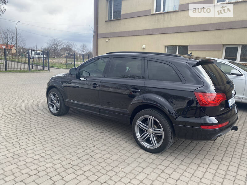 Внедорожник / Кроссовер Audi Q7 2011 в Луцке