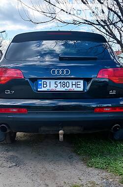 Позашляховик / Кросовер Audi Q7 2006 в Полтаві