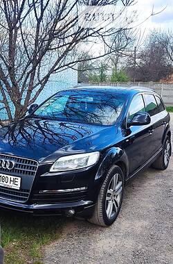 Позашляховик / Кросовер Audi Q7 2006 в Полтаві