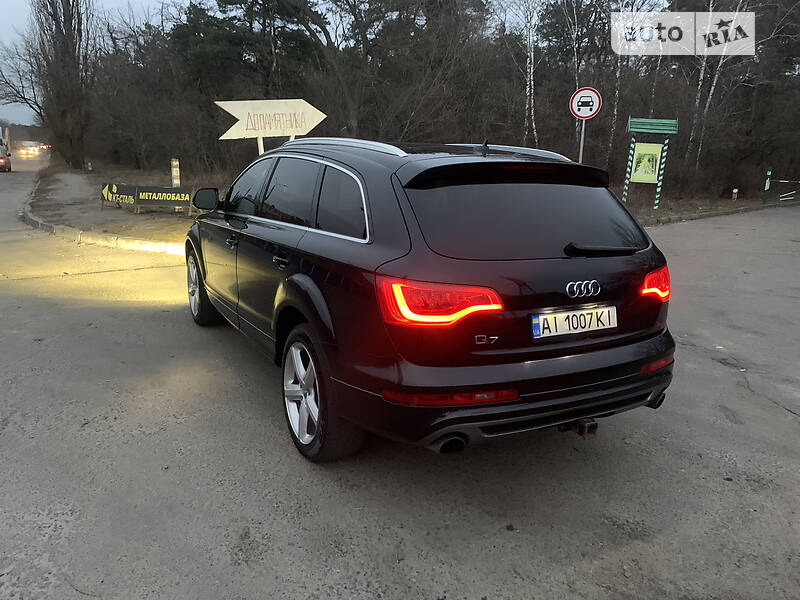 Позашляховик / Кросовер Audi Q7 2012 в Києві