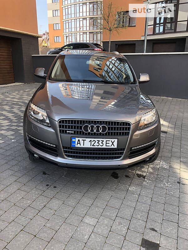 Позашляховик / Кросовер Audi Q7 2012 в Івано-Франківську