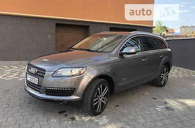 Внедорожник / Кроссовер Audi Q7 2012 в 