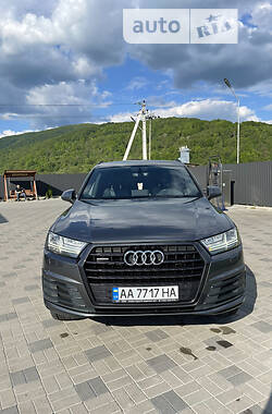 Внедорожник / Кроссовер Audi Q7 2016 в Киеве