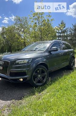 Универсал Audi Q7 2011 в Ровно