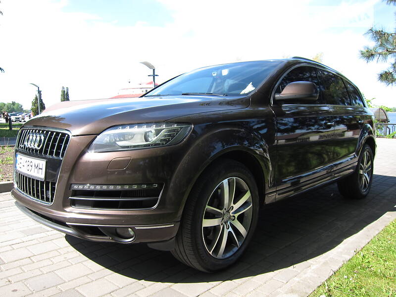 Позашляховик / Кросовер Audi Q7 2014 в Дніпрі