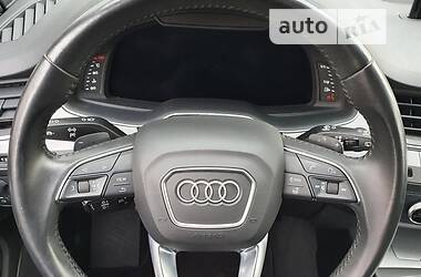 Мінівен Audi Q7 2018 в Житомирі