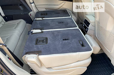 Внедорожник / Кроссовер Audi Q7 2017 в 
