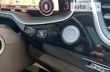 Внедорожник / Кроссовер Audi Q7 2017 в 