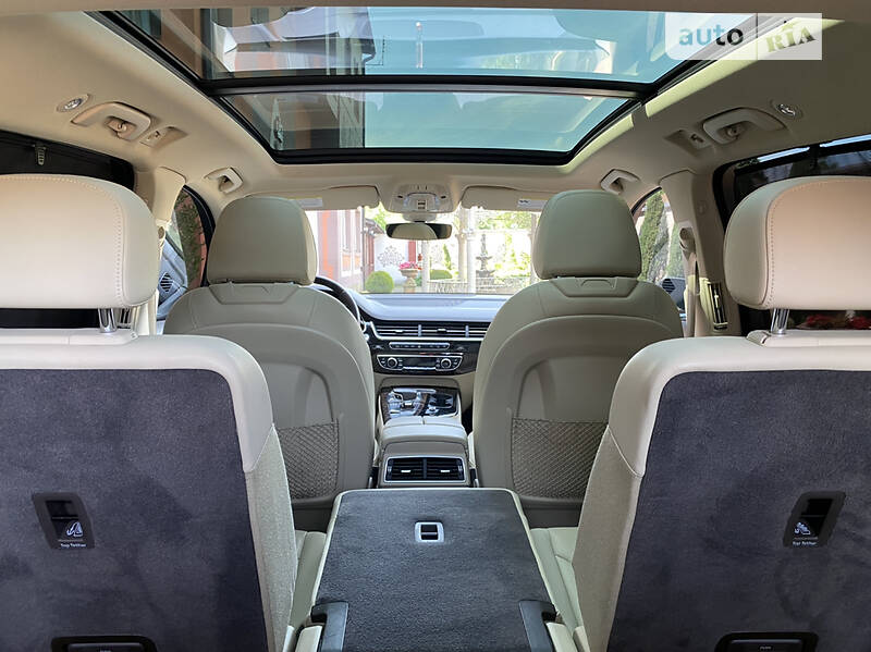 Внедорожник / Кроссовер Audi Q7 2017 в Стрые