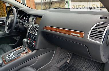 Позашляховик / Кросовер Audi Q7 2011 в Стрию