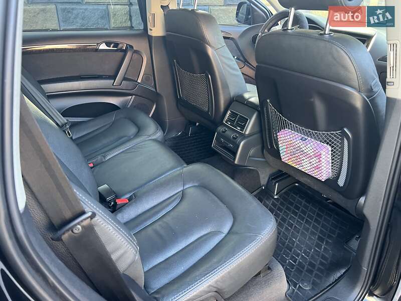 Внедорожник / Кроссовер Audi Q7 2013 в Ровно