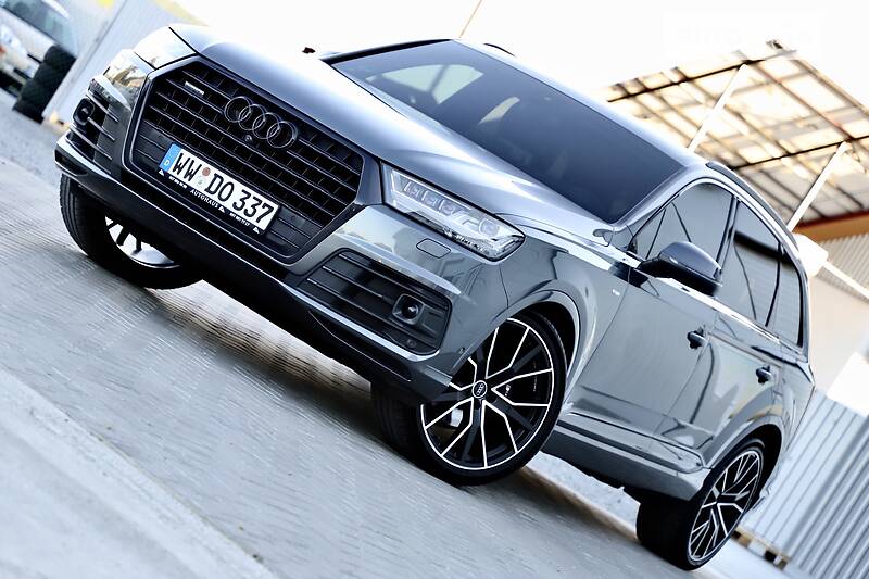 Позашляховик / Кросовер Audi Q7 2018 в Дрогобичі