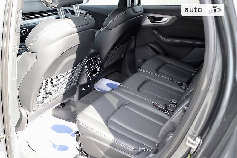 Позашляховик / Кросовер Audi Q7 2018 в Дрогобичі