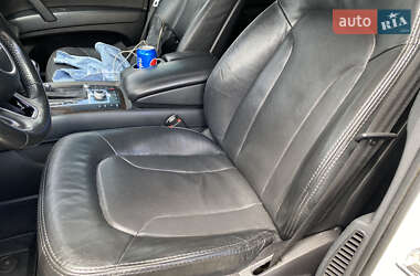 Внедорожник / Кроссовер Audi Q7 2013 в 