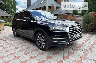 Внедорожник / Кроссовер Audi Q7 2016 в Умани