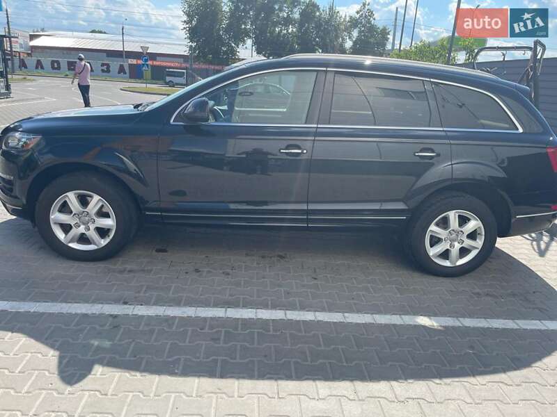 Позашляховик / Кросовер Audi Q7 2012 в Житомирі