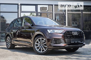 Позашляховик / Кросовер Audi Q7 2022 в Києві