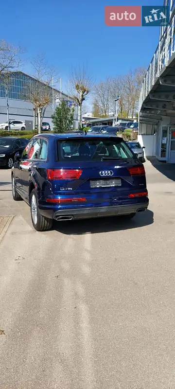 Внедорожник / Кроссовер Audi Q7 2018 в 