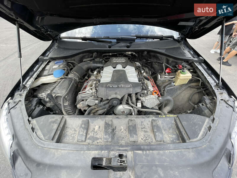 Внедорожник / Кроссовер Audi Q7 2015 в Одессе