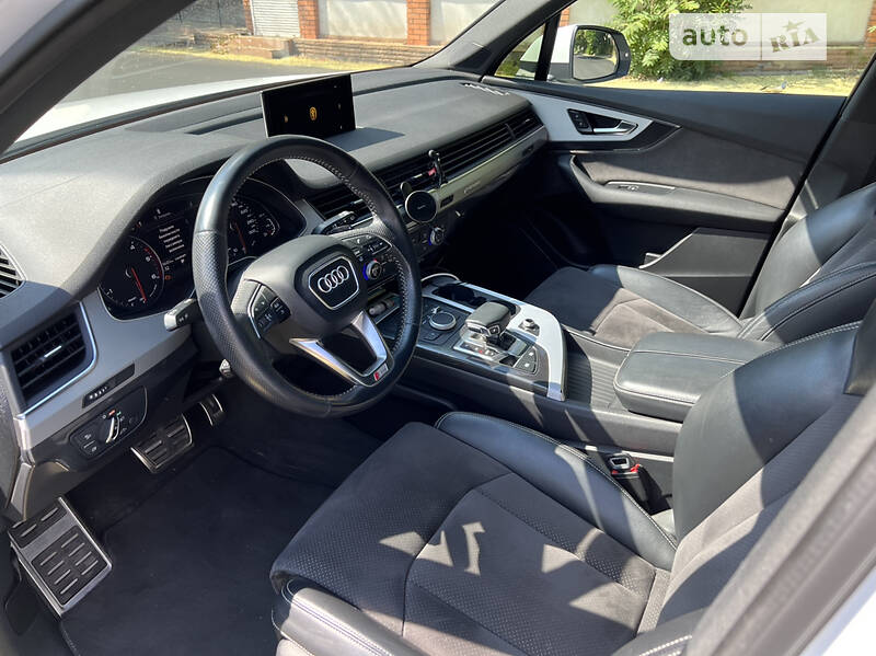 Позашляховик / Кросовер Audi Q7 2017 в Одесі
