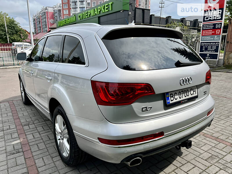 Позашляховик / Кросовер Audi Q7 2013 в Львові