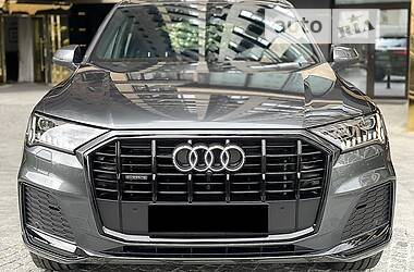 Внедорожник / Кроссовер Audi Q7 2022 в 