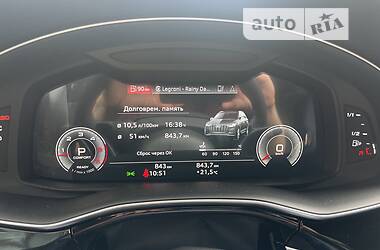 Внедорожник / Кроссовер Audi Q7 2022 в 