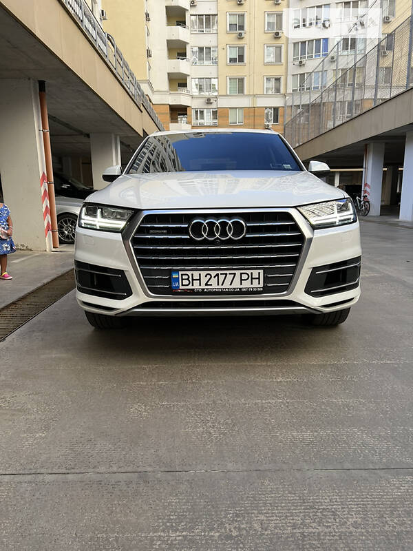 Внедорожник / Кроссовер Audi Q7 2019 в Одессе
