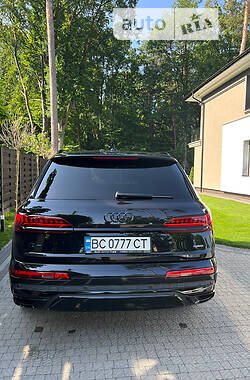 Позашляховик / Кросовер Audi Q7 2020 в Львові