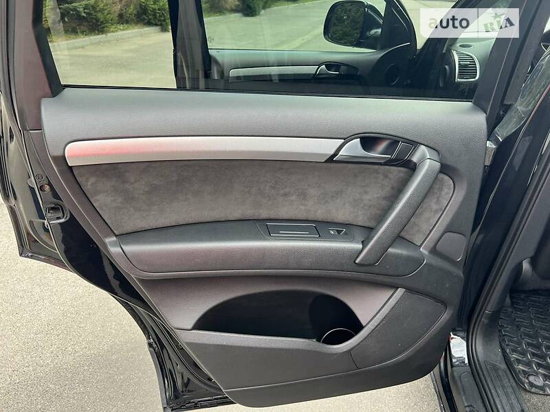 Внедорожник / Кроссовер Audi Q7 2007 в Тернополе