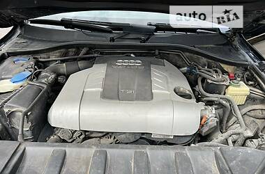 Позашляховик / Кросовер Audi Q7 2007 в 